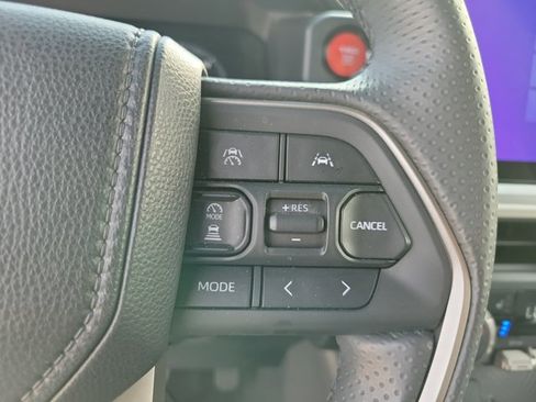 Used 2025 Toyota 4Runner TRD Off-Road Premium image 19