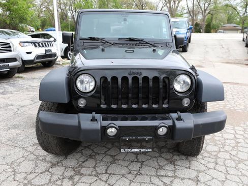 Used 2015 Jeep Wrangler Sport AWD/4WD image 3