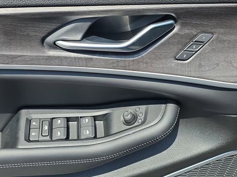 New 2026 Jeep Grand Cherokee L Limited AWD/4WD image 26