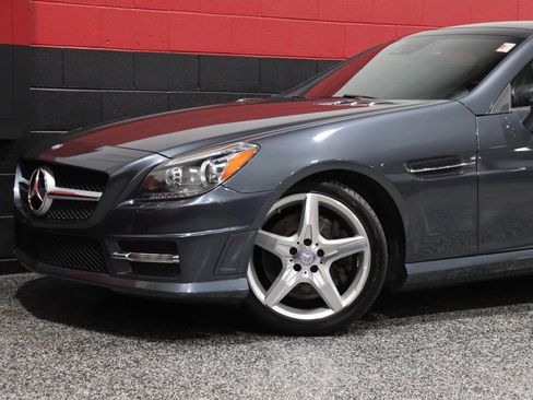 Used 2013 Mercedes-Benz SLK 250 image 19