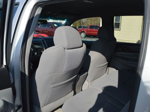 Used 2008 Toyota Tacoma PreRunner image 17