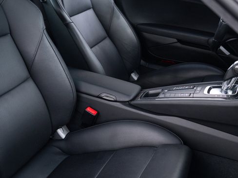 Used 2014 Porsche 911 Turbo S AWD/4WD image 59