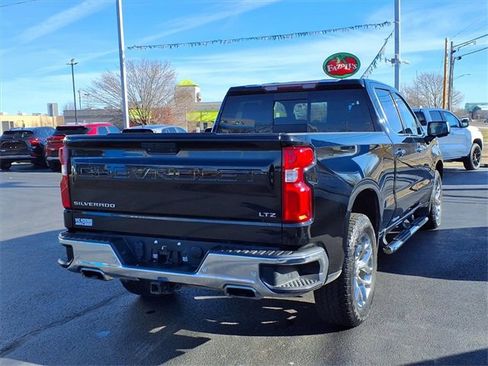 Used 2022 Chevrolet Silverado 1500 LTZ image 4
