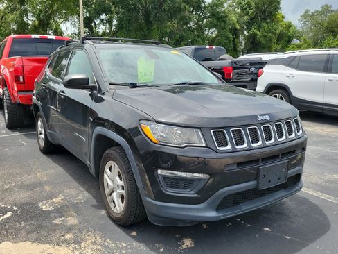 Used 2018 Jeep Compass Sport w/ Tech Group FWD image 6