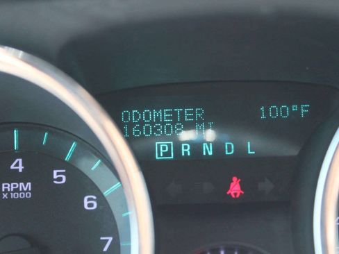 Used 2012 Chevrolet Traverse LS FWD image 9