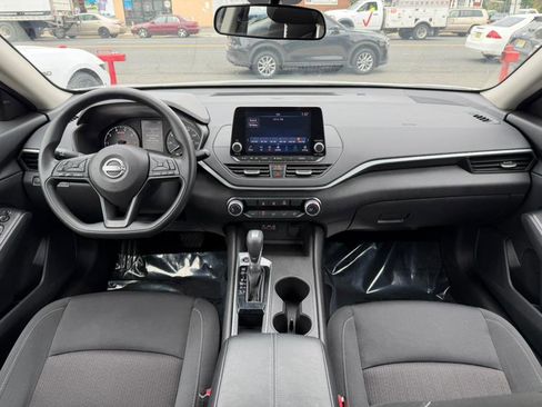 Used 2025 Nissan Altima 2.5 S image 25