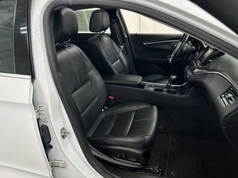 Used 2016 Chevrolet Impala LT w/ Leather Package image 24