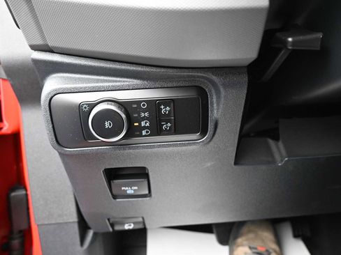 Used 2023 Ford Bronco Black Diamond image 9