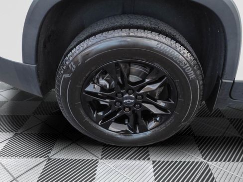 Certified 2023 Chevrolet Traverse LT FWD image 36