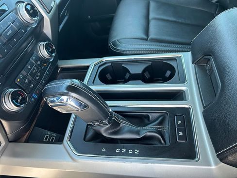 Used 2018 Ford F150 Lariat w/ Equipment Group 502A Luxury AWD/4WD image 18