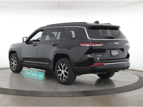 Used 2025 Jeep Grand Cherokee L Limited AWD/4WD image 8