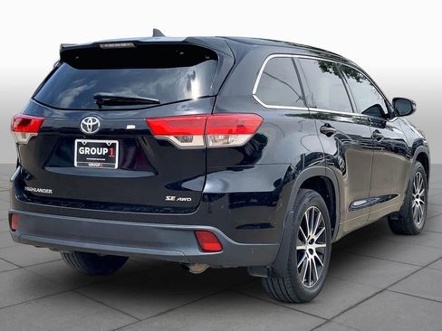 Used 2017 Toyota Highlander SE AWD/4WD image 13