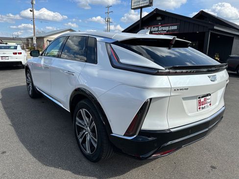 Used 2024 Cadillac Lyriq Luxury w/ LPO, Floor Liner Package image 3