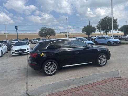 Used 2019 Audi Q5 2.0T Premium Plus w/ Premium Plus Package image 12