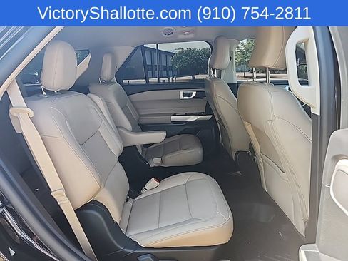 Used 2021 Ford Explorer XLT w/ Equipment Group 202A RWD image 36
