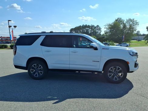 Used 2021 Chevrolet Tahoe Z71 w/ Z71 Off-Road Package AWD/4WD image 6