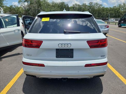Used 2019 Audi Q7 2.0T Premium Plus w/ Premium Plus Package AWD/4WD image 19