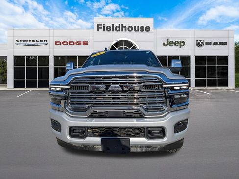 Used 2026 RAM 2500 Laramie AWD/4WD image 2