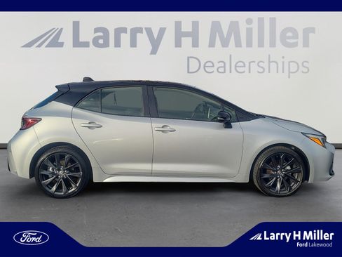 Used 2024 Toyota Corolla XSE image 6