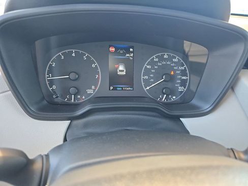 Used 2023 Toyota Corolla Cross L FWD image 2
