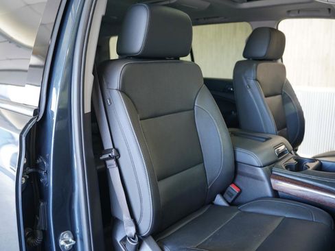 Used 2019 GMC Yukon SLT w/ Open Road Package image 26