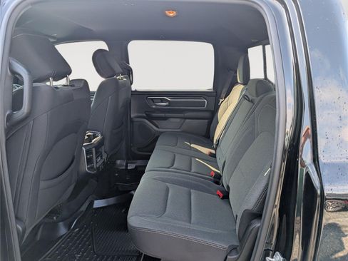 Used 2022 RAM 1500 Big Horn AWD/4WD image 13