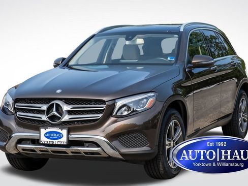 Used 2017 Mercedes-Benz GLC 300 4MATIC image 1