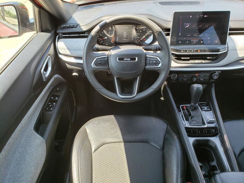 Certified 2024 Jeep Compass Latitude w/ Altitude Special Edition AWD/4WD image 15