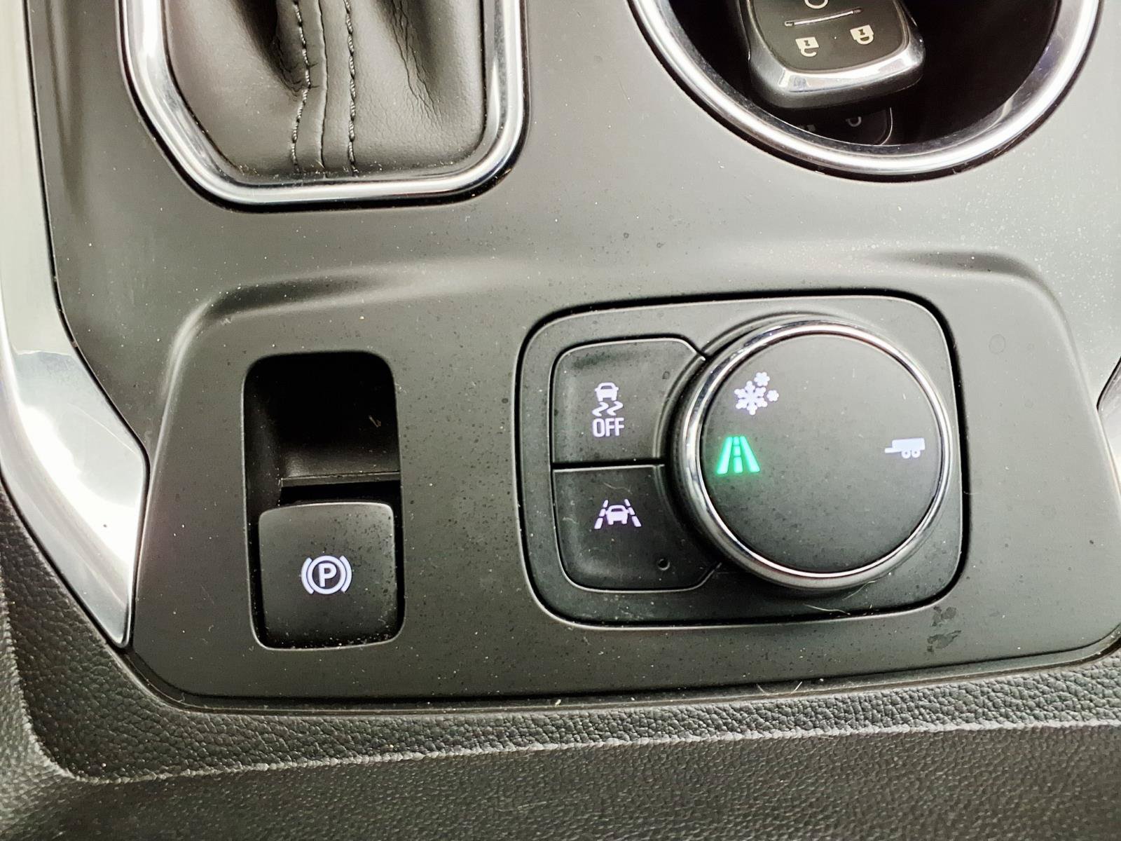 Used 2021 Chevrolet Traverse RS FWD image 22