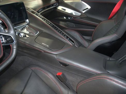 Used 2020 Chevrolet Corvette Stingray Premium Cpe w/ 3LT Preferred Equipment Group RWD image 38