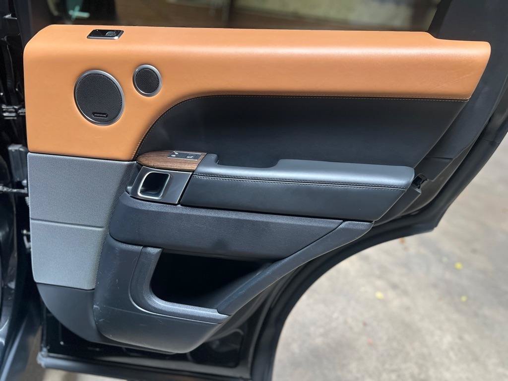 Used 2018 Land Rover Range Rover Sport Supercharged AWD/4WD image 28