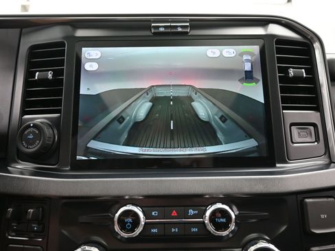 Used 2025 Ford F250 Platinum w/ Tremor Off-Road Package image 32