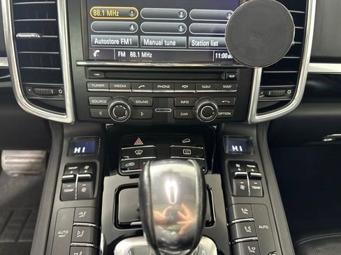 Used 2015 Porsche Cayenne Diesel image 23