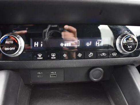 Used 2024 Mitsubishi Outlander ES image 33