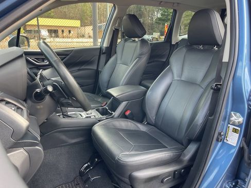 Used 2023 Subaru Forester Touring image 20