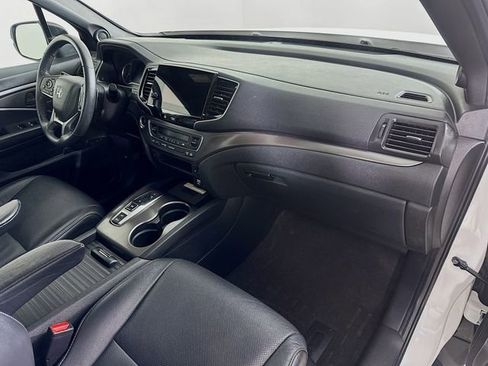 Certified 2023 Honda Passport EX-L image 33