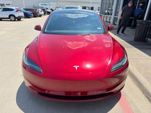 Used 2025 Tesla Model 3 Long Range AWD/4WD image 3