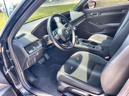 Used 2024 Honda Civic Sport image 3