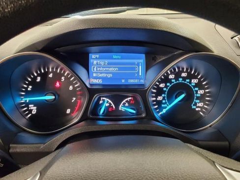 Used 2015 Ford Escape SE FWD image 21
