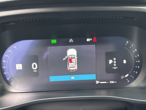 Certified 2025 Volvo XC40 B5 Plus image 15