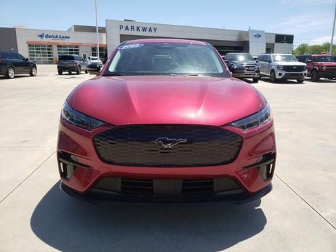 Used 2025 Ford Mustang Mach-E Premium w/ Sport Appearance Package AWD/4WD image 9