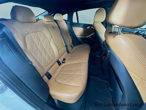 Used 2023 BMW X6 xDrive40i w/ M Sport Package image 29