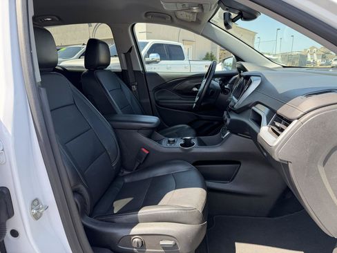 Used 2023 GMC Terrain SLT AWD/4WD image 15