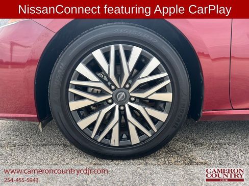 Used 2024 Nissan Altima 2.5 SV image 17