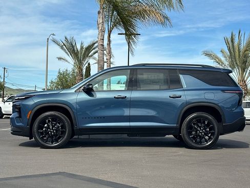 New 2026 Chevrolet Traverse LT w/ Midnight/Sport Edition image 7