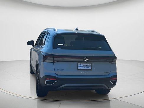 New 2026 Volkswagen Taos SEL image 7