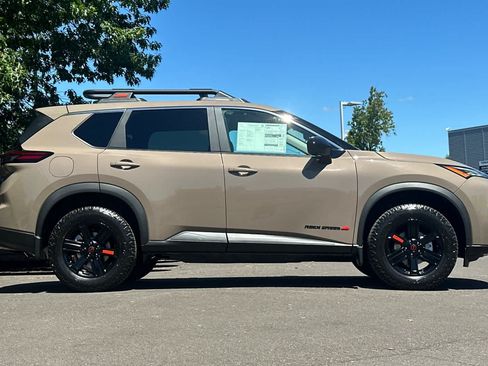 New 2026 Nissan Rogue SV AWD/4WD image 8