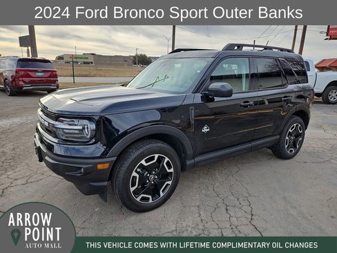 Used 2024 Ford Bronco Sport Outer Banks w/ Tech Package image 5