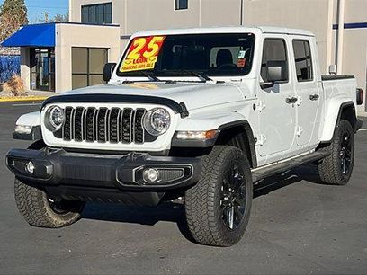 Used 2025 Jeep Gladiator Sport