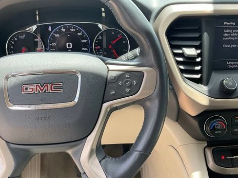 Used 2021 GMC Acadia Denali w/ Denali Technology Package FWD image 21